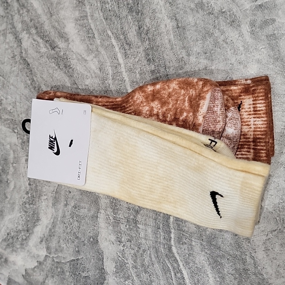 NWT MEN'S Nike 2pk tie dye Cushioned Crew Socks